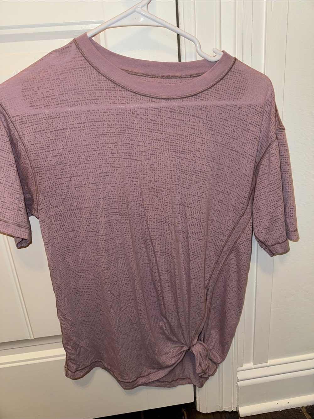 Vintage Lululemon Casual Mauve Textured Short-Sleeve Top
